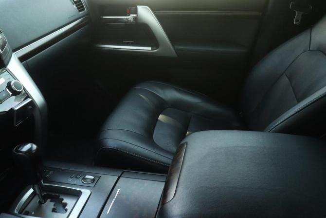 Toyota Land Cruiser 200 Series Рестайлинг 1 с пробегом 2015 года, цена 4 189 000 рублей, 207683 км, внедорожник, Автокод Объявления