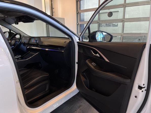 Omoda C5 I с пробегом 2023 года, цена 2 047 000 рублей, 81424 км, внедорожник, Автокод Объявления
