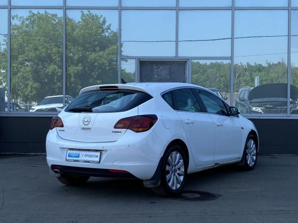 Opel Astra J с пробегом 2011 года, цена 799 000 рублей, 155313 км, хэтчбек, Автокод Объявления