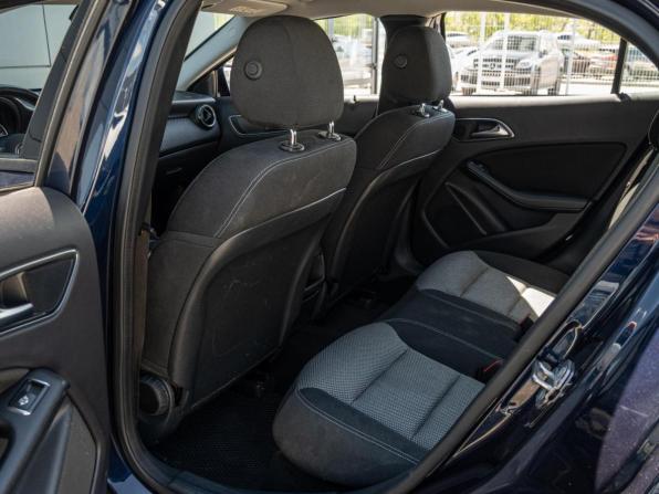 Mercedes-Benz GLA I (X156) Рестайлинг с пробегом 2018 года, цена 1 600 000 рублей, 156744 км, внедорожник, Автокод Объявления
