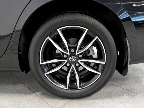 Toyota Camry VII (XV50) Рестайлинг 2 с пробегом 2018 года, цена 2 750 000 рублей, 109244 км, седан, Автокод Объявления