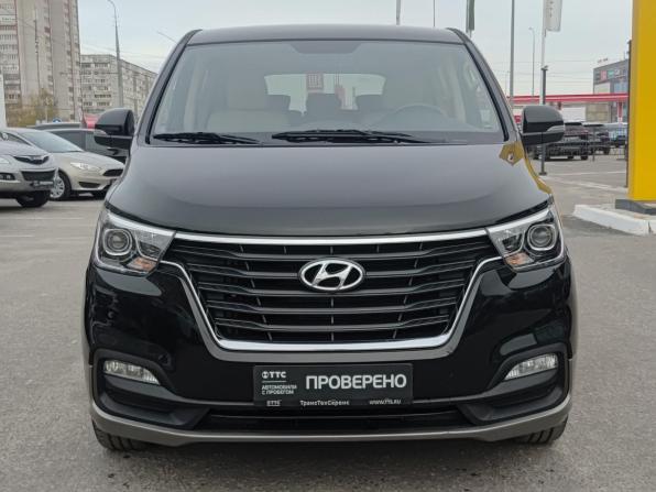 Hyundai H-1 II Рестайлинг 2 с пробегом 2021 года, цена 3 240 000 рублей, 33908 км, минивэн, Автокод Объявления