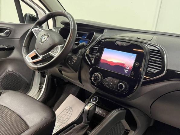 Renault Kaptur I Рестайлинг с пробегом 2022 года, цена 1 159 000 рублей, 46487 км, внедорожник, Автокод Объявления