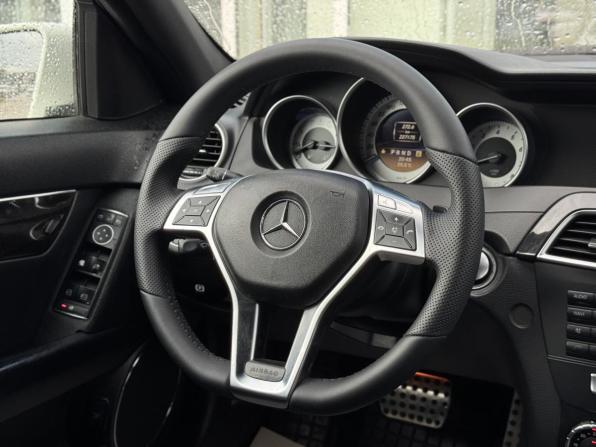 Mercedes-Benz C-Класс III (W204) Рестайлинг с пробегом 2011 года, цена 1 395 000 рублей, 227175 км, седан, Автокод Объявления