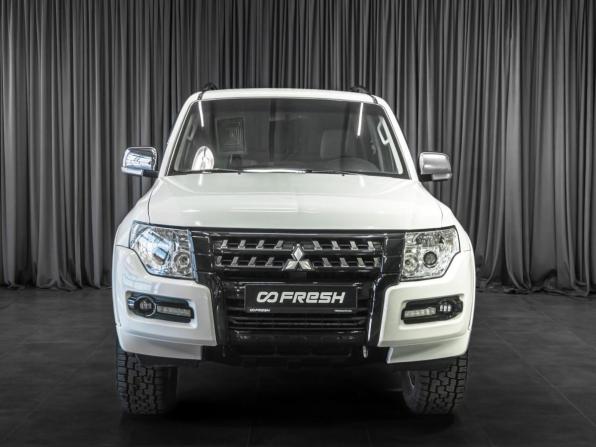 Mitsubishi Pajero IV Рестайлинг 2 с пробегом 2017 года, цена 2 899 000 рублей, 103932 км, внедорожник, Автокод Объявления