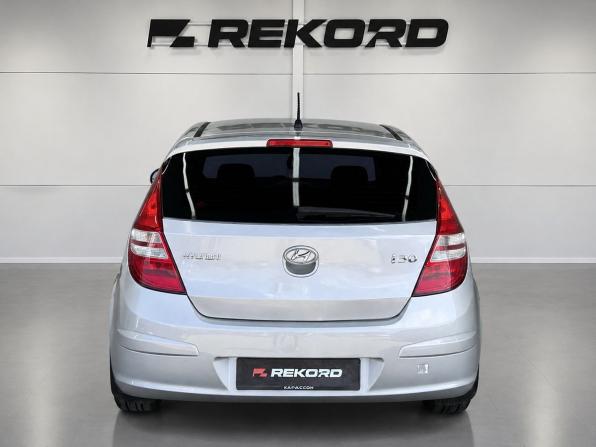 Hyundai i30 I с пробегом 2009 года, цена 529 000 рублей, 210767 км, хэтчбек, Автокод Объявления