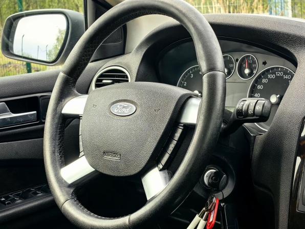 Ford Focus II с пробегом 2005 года, цена 359 000 рублей, 184000 км, седан, Автокод Объявления
