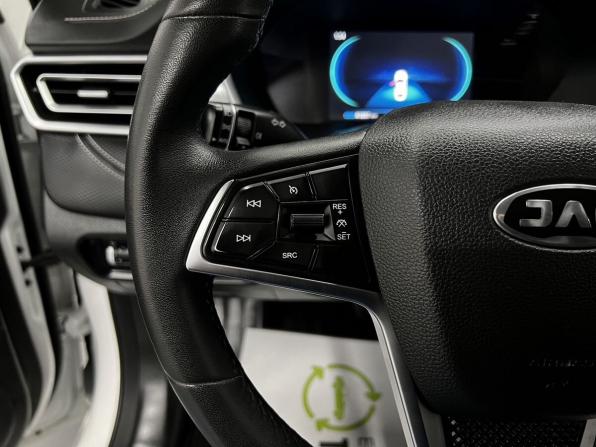 JAC J7 I с пробегом 2023 года, цена 1 295 000 рублей, 41897 км, лифтбек, Автокод Объявления