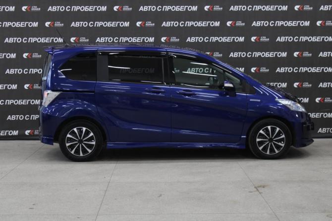 Honda Freed I Рестайлинг с пробегом 2011 года, цена 1 029 000 рублей, 160000 км, компактвэн, Автокод Объявления