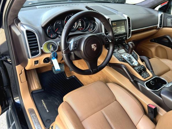 Porsche Cayenne II (958) с пробегом 2011 года, цена 1 990 000 рублей, 198351 км, внедорожник, Автокод Объявления