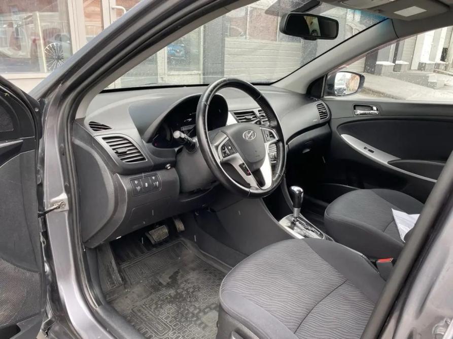 Hyundai Solaris I Новосибирск  - изображение 16