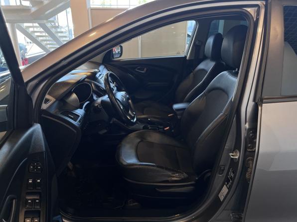 Hyundai ix35 I Рестайлинг с пробегом 2014 года, цена 1 315 000 рублей, 212535 км, внедорожник, Автокод Объявления