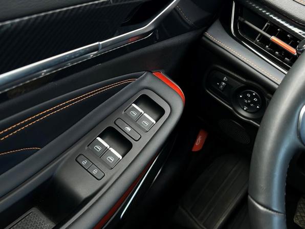 Omoda S5 GT с пробегом 2024 года, цена 1 698 800 рублей, 10319 км, седан, Автокод Объявления