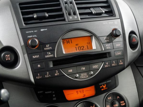 Toyota RAV4 III (XA30) с пробегом 2006 года, цена 1 115 000 рублей, 205643 км, внедорожник, Автокод Объявления