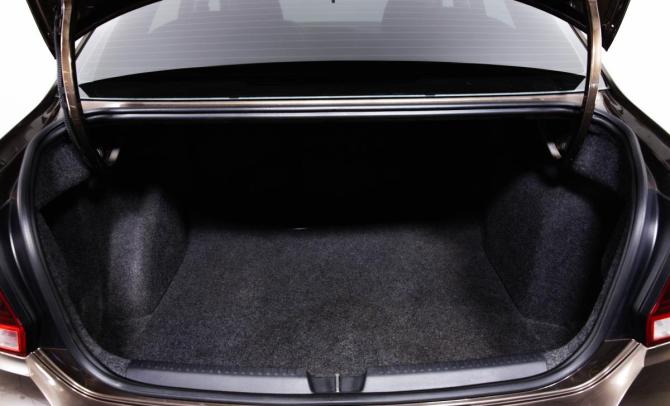 Volkswagen Polo V Рестайлинг с пробегом 2017 года, цена 1 099 000 рублей, 152000 км, седан, Автокод Объявления
