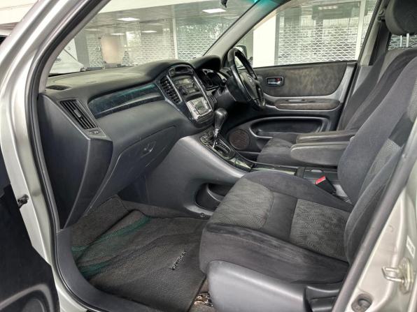 Toyota Kluger I (XU20) с пробегом 2001 года, цена 895 000 рублей, 265000 км, внедорожник, Автокод Объявления