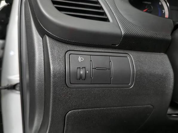 Hyundai Solaris I с пробегом 2014 года, цена 755 000 рублей, 215659 км, седан, Автокод Объявления