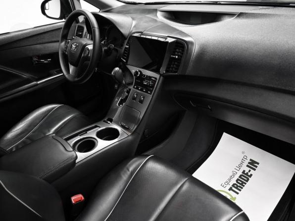 Toyota Venza I Рестайлинг с пробегом 2014 года, цена 2 345 000 рублей, 196338 км, внедорожник, Автокод Объявления