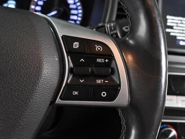Hyundai Sonata VII (LF) Рестайлинг с пробегом 2018 года, цена 1 534 000 рублей, 167640 км, седан, Автокод Объявления