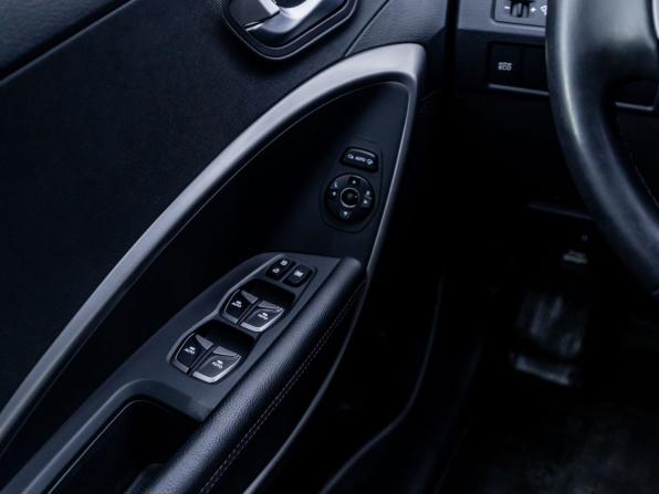 Hyundai Santa Fe III с пробегом 2013 года, цена 1 848 000 рублей, 150356 км, внедорожник, Автокод Объявления