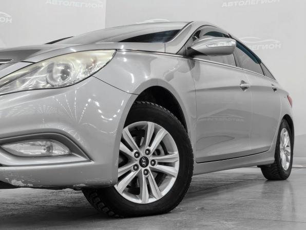 Hyundai Sonata VI (YF) с пробегом 2010 года, цена 910 000 рублей, 238000 км, седан, Автокод Объявления