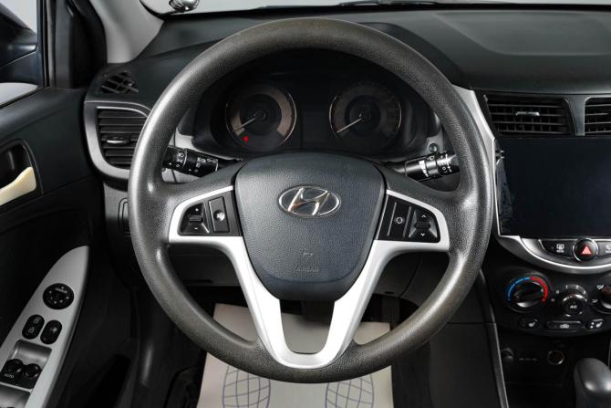 Hyundai Solaris I с пробегом 2012 года, цена 999 000 рублей, 85699 км, седан, Автокод Объявления