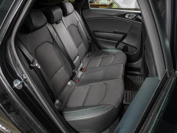 Kia Ceed III с пробегом 2019 года, цена 1 799 000 рублей, 115300 км, универсал, Автокод Объявления