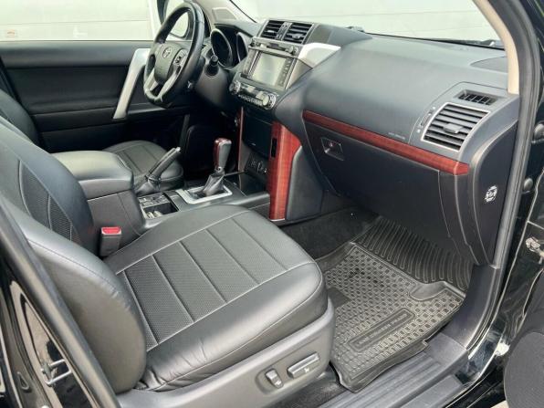 Toyota Land Cruiser Prado 150 Series Рестайлинг 1 с пробегом 2017 года, цена 3 939 000 рублей, 158030 км, внедорожник, Автокод Объявления