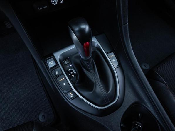 Hyundai Veloster II с пробегом 2019 года, цена 2 310 000 рублей, 64488 км, хэтчбек, Автокод Объявления