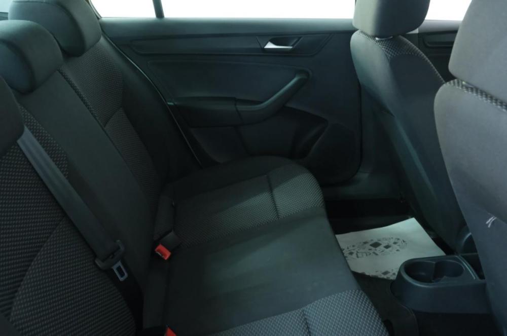Volkswagen Polo VI Омск  - изображение 20
