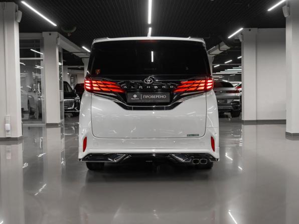 Toyota Alphard IV с пробегом 2024 года, цена 8 850 000 рублей, 25335 км, минивэн, Автокод Объявления