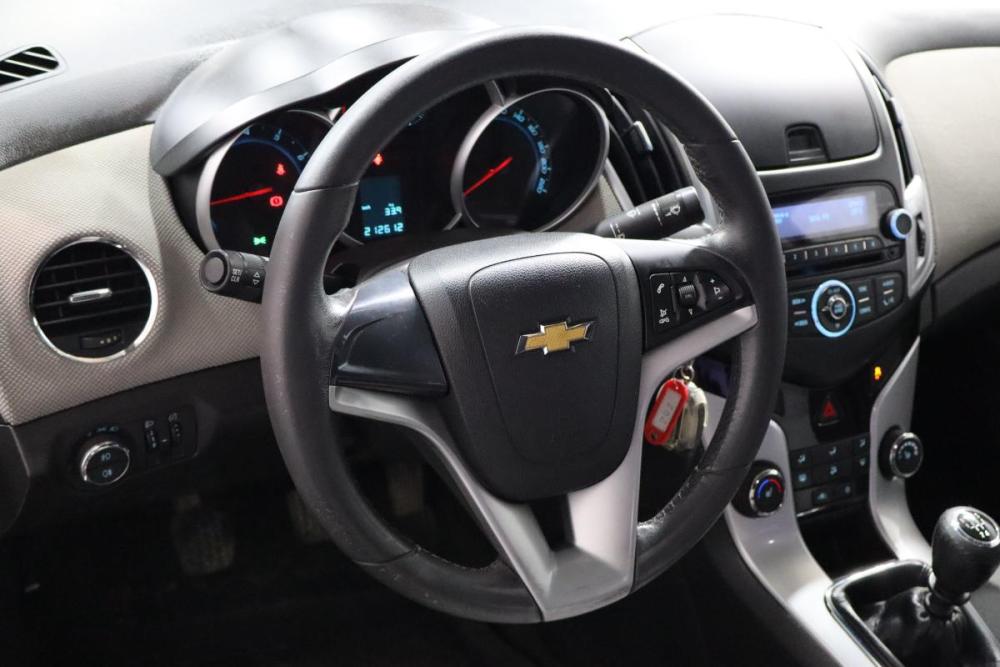 Chevrolet Cruze I Рестайлинг Санкт-Петербург  - изображение 9