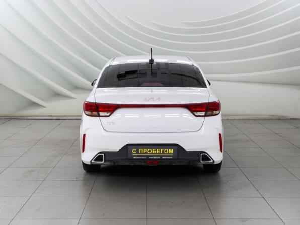 Kia Rio IV Рестайлинг с пробегом 2021 года, цена 1 618 000 рублей, 62770 км, седан, Автокод Объявления