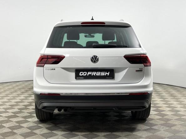 Volkswagen Tiguan II с пробегом 2017 года, цена 1 987 200 рублей, 180585 км, внедорожник, Автокод Объявления