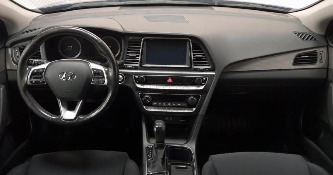 Hyundai Sonata VII (LF) Рестайлинг с пробегом 2018 года, цена 1 599 000 рублей, 102000 км, седан, Автокод Объявления