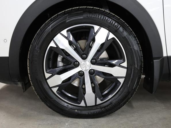 Peugeot 3008 II Рестайлинг с пробегом 2021 года, цена 2 397 000 рублей, 64234 км, внедорожник, Автокод Объявления