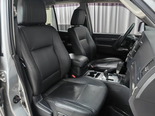 Mitsubishi Pajero IV Рестайлинг 1 с пробегом 2011 года, цена 1 948 000 рублей, 128000 км, внедорожник, Автокод Объявления