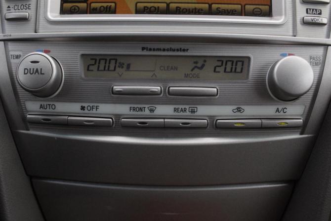 Toyota Camry VI (XV40) Рестайлинг с пробегом 2011 года, цена 1 100 000 рублей, 322080 км, седан, Автокод Объявления