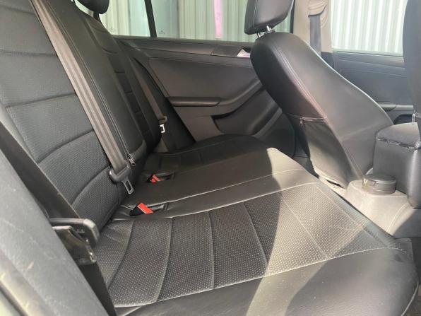 Volkswagen Jetta VI Рестайлинг с пробегом 2015 года, цена 1 050 000 рублей, 245011 км, седан, Автокод Объявления