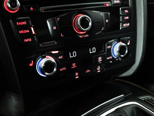 Audi A4 IV (B8) Рестайлинг с пробегом 2015 года, цена 1 849 700 рублей, 118815 км, седан, Автокод Объявления