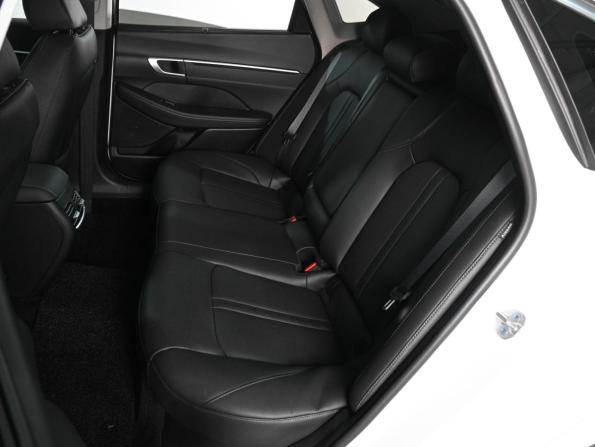 Hyundai Sonata VIII (DN8) Рестайлинг с пробегом 2025 года, цена 3 999 000 рублей, 6439 км, седан, Автокод Объявления