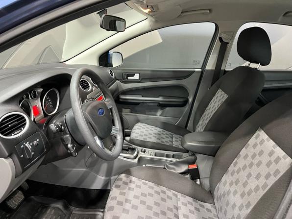 Ford Focus II Рестайлинг с пробегом 2009 года, цена 1 420 000 рублей, 13602 км, седан, Автокод Объявления