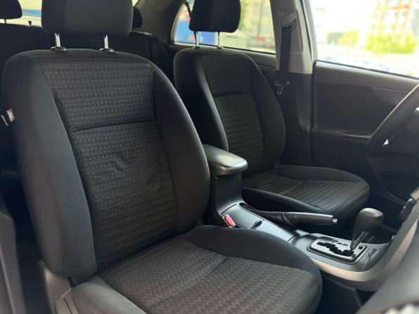Toyota Corolla X (E140 E150) Рестайлинг с пробегом 2010 года, цена 1 099 000 рублей, 193000 км, седан, Автокод Объявления