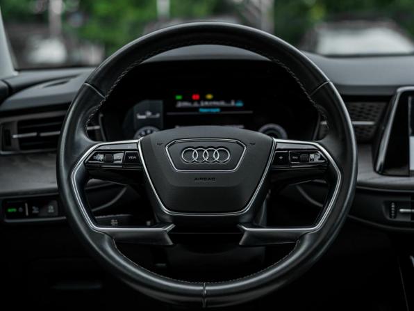 Audi Q6 с пробегом 2024 года, цена 8 347 000 рублей, 34260 км, внедорожник, Автокод Объявления