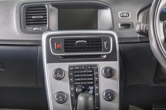 Volvo V60 I с пробегом 2012 года, цена 1 429 000 рублей, 31500 км, универсал, Автокод Объявления