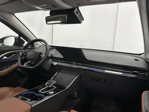 Omoda C5 I с пробегом 2023 года, цена 2 017 000 рублей, 40613 км, внедорожник, Автокод Объявления