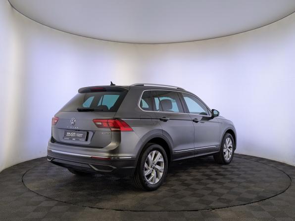 Volkswagen Tiguan II Рестайлинг с пробегом 2021 года, цена 3 650 000 рублей, 62212 км, внедорожник, Автокод Объявления
