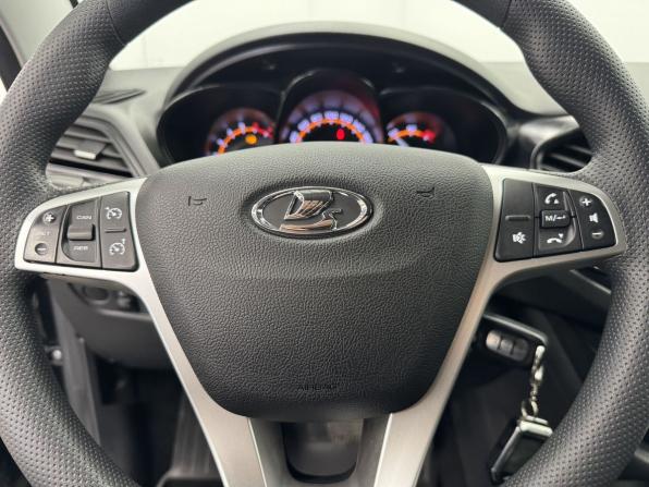 Lada (ВАЗ) Vesta I с пробегом 2021 года, цена 1 062 000 рублей, 120512 км, седан, Автокод Объявления
