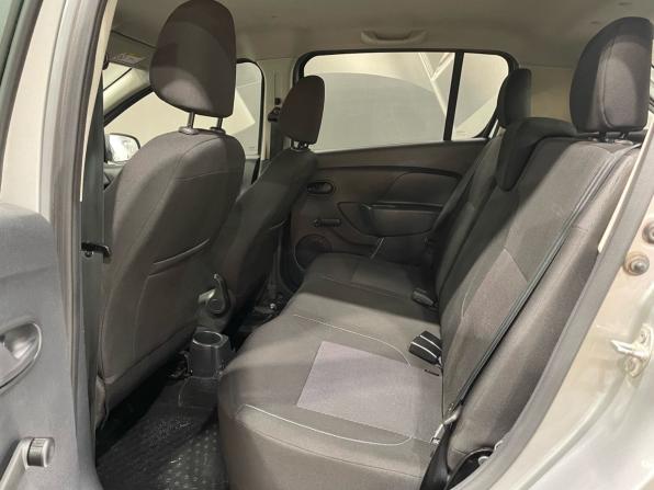 Renault Sandero II Рестайлинг с пробегом 2019 года, цена 980 000 рублей, 89833 км, хэтчбек, Автокод Объявления
