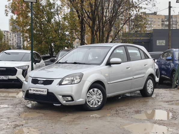 Kia Rio II Рестайлинг с пробегом 2010 года, цена 679 000 рублей, 133000 км, хэтчбек, Автокод Объявления